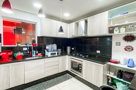 Cozinha  de casa para alugar com 3 quartos, 226m² em Vila Ré, São Paulo