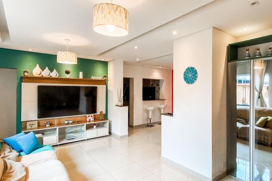 Sala  de casa para alugar com 3 quartos, 226m² em Vila Ré, São Paulo