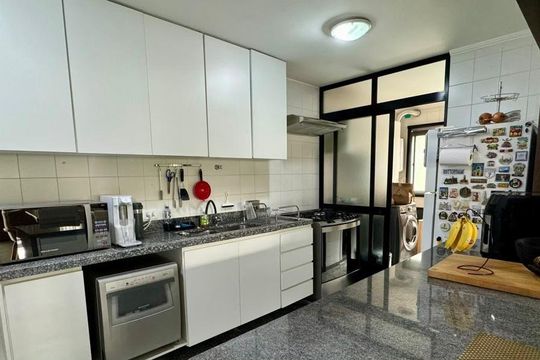 Cozinha de apartamento para alugar com 3 quartos, 123m² em Vila Andrade, São Paulo