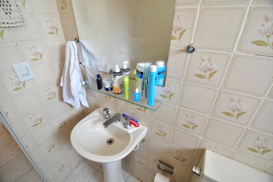 Banheiro de apartamento à venda com 2 quartos, 67m² em Vila Proost de Souza, Campinas