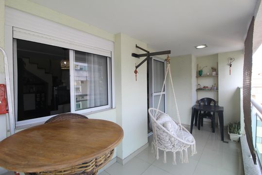 Sala 1 - Varanda de apartamento à venda com 3 quartos, 212m² em Jacarepaguá, Rio de Janeiro