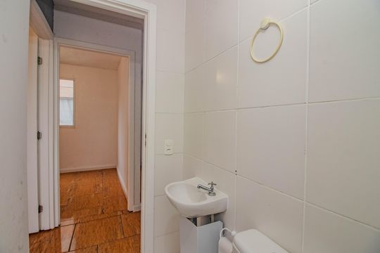 Banheiro de apartamento para alugar com 2 quartos, 48m² em Parque da Matriz, Gravataí