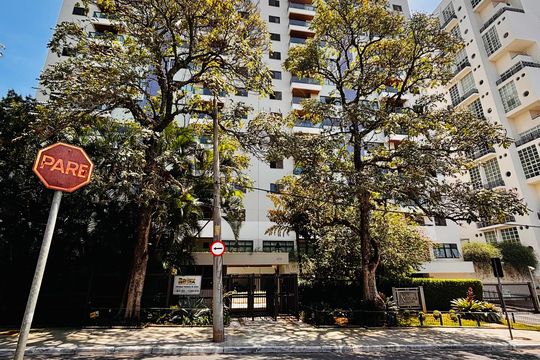 Fachada de apartamento à venda com 3 quartos, 148m² em Alphaville Industrial, Barueri
