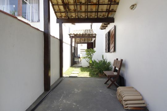Área externa de casa para alugar com 3 quartos, 120m² em Foguete, Cabo Frio