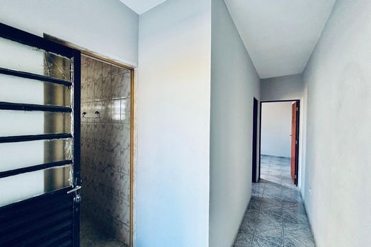 Corredor de casa para alugar com 3 quartos, 95m² em Chácara Cruzeiro do Sul, São Paulo