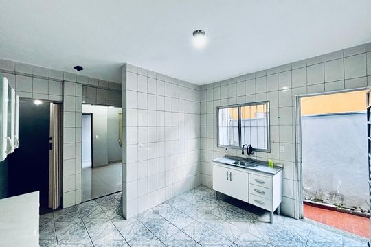 Cozinha de casa para alugar com 3 quartos, 95m² em Chácara Cruzeiro do Sul, São Paulo