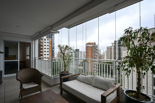 Varanda de apartamento à venda com 2 quartos, 103m² em Vila Suzana, São Paulo