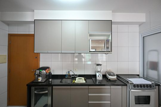 Cozinha de apartamento à venda com 2 quartos, 103m² em Vila Suzana, São Paulo