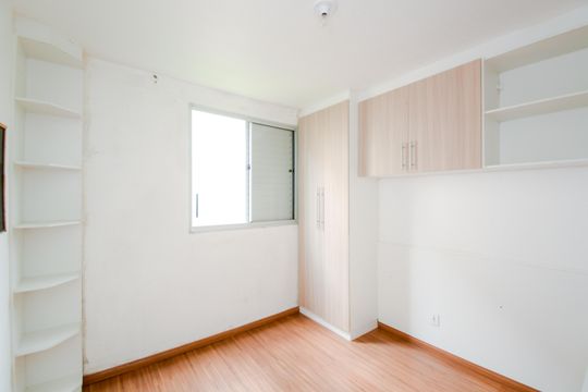 Quarto 1 de apartamento à venda com 2 quartos, 40m² em Vila Alzira, Guarulhos