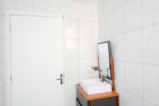 Banheiro de apartamento à venda com 2 quartos, 40m² em Vila Alzira, Guarulhos
