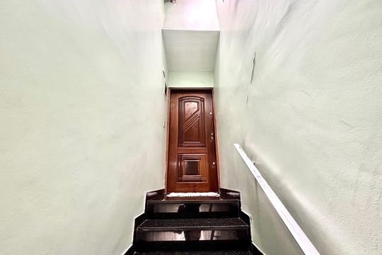Escada de casa para alugar com 3 quartos, 140m² em Vila Nhocuné, São Paulo