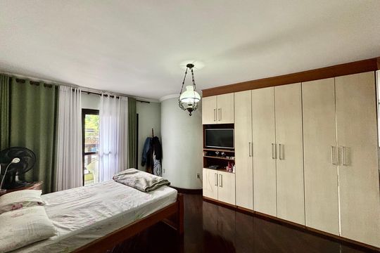 Suite 1 de casa para alugar com 3 quartos, 140m² em Vila Nhocuné, São Paulo
