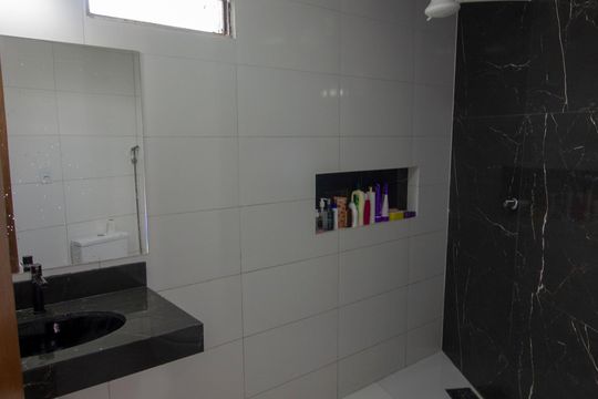 Casa de Condomínio à venda com 4 quartos, 150m² em Setor Habitacional Arniqueira, Brasília