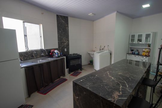 Casa de Condomínio à venda com 4 quartos, 150m² em Setor Habitacional Arniqueira, Brasília