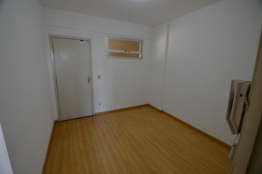 Sala de apartamento para alugar com 1 quarto, 43m² em Centro, Campinas