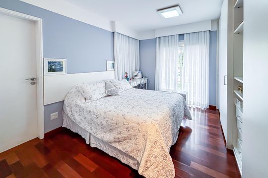 Apartamento para alugar com 3 quartos, 138m² em Paraíso, São Paulo