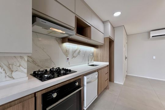 Cozinha   de apartamento à venda com 2 quartos, 68m² em Jardim Caravelas, São Paulo
