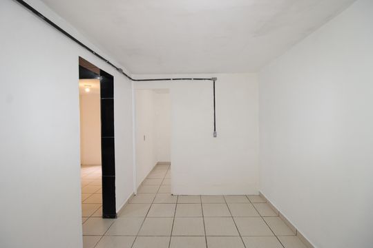 Apartamento para alugar com 2 quartos, 33m² em Cidade Tiradentes, São Paulo