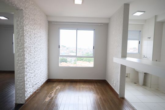 Sala de apartamento para alugar com 2 quartos, 48m² em Conceicao, Osasco