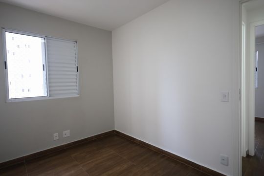 Quarto 2 de apartamento para alugar com 2 quartos, 48m² em Conceicao, Osasco