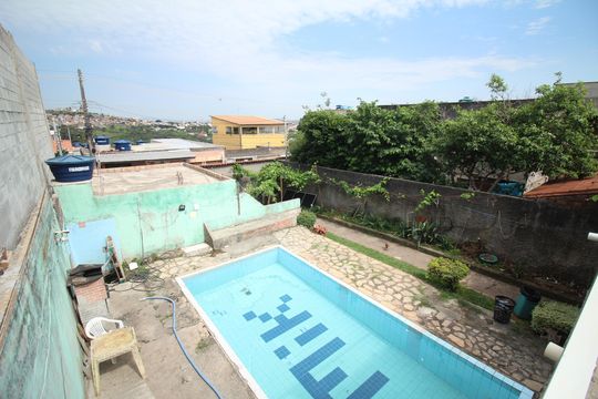Vista de casa para alugar com 3 quartos, 360m² em Santa Cecilia (vale do Jatoba), Contagem