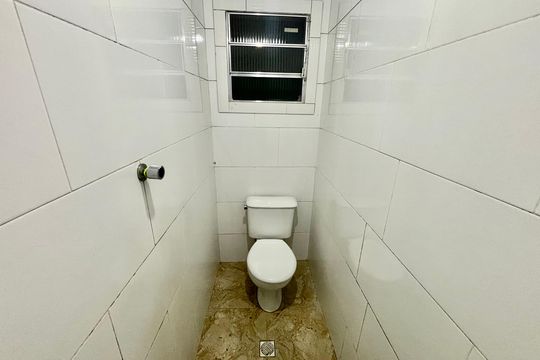 Banheiro de casa para alugar com 1 quarto, 40m² em Jardins Recanto das Rosas, São Paulo