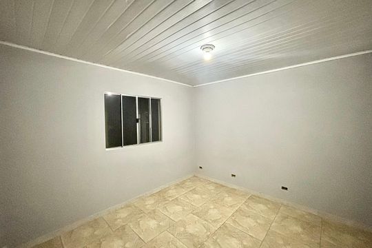 Quarto 1 de casa para alugar com 1 quarto, 40m² em Jardins Recanto das Rosas, São Paulo