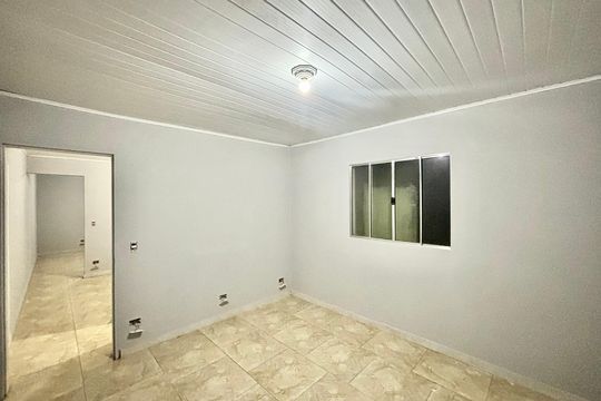 Quarto de casa para alugar com 1 quarto, 40m² em Jardins Recanto das Rosas, São Paulo