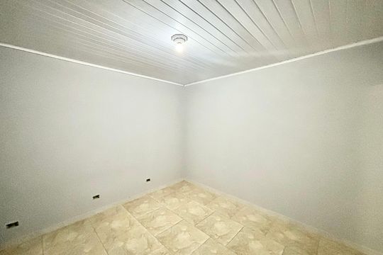 Quarto 1 de casa para alugar com 1 quarto, 40m² em Jardins Recanto das Rosas, São Paulo