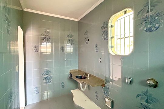 Banheiro 1 de casa para alugar com 5 quartos, 270m² em Vila Galvão, Guarulhos