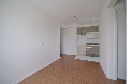 Sala de apartamento para alugar com 2 quartos, 50m² em Vila Silvia, São Paulo
