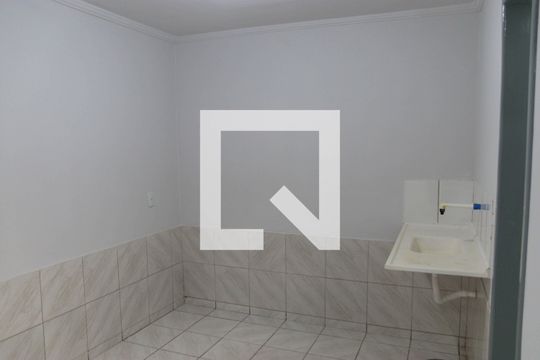 Cozinha de kitnet/studio para alugar com 1 quarto, 40m² em Vila Redencao, Goiânia