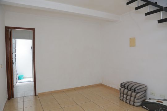 Casa de Condomínio à venda com 2 quartos, 52m² em Jardim Gianetti, São Paulo