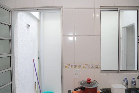 Casa de Condomínio à venda com 2 quartos, 52m² em Jardim Gianetti, São Paulo