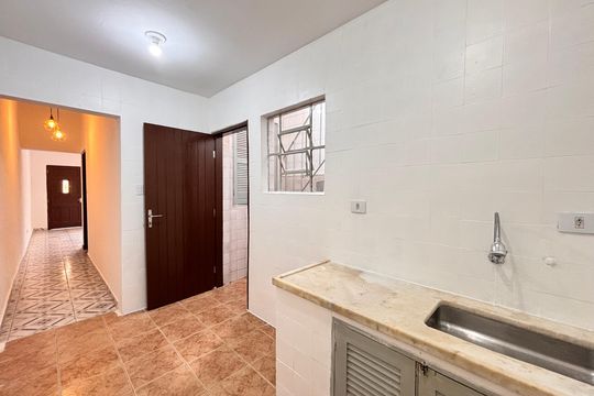 Casa para alugar com 1 quarto, 40m² em Indianópolis, São Paulo