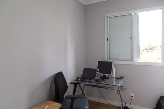 Quarto 2 de apartamento para alugar com 2 quartos, 50m² em Vila Augusta, Guarulhos