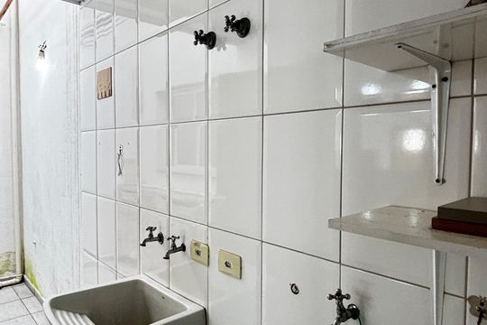 Área de Serviço de casa para alugar com 2 quartos, 113m² em Vila Assunção, Santo André
