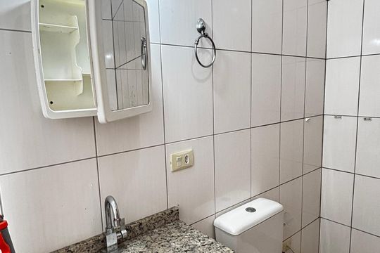 Banheiro da Suíte 2 de casa para alugar com 2 quartos, 113m² em Vila Assunção, Santo André