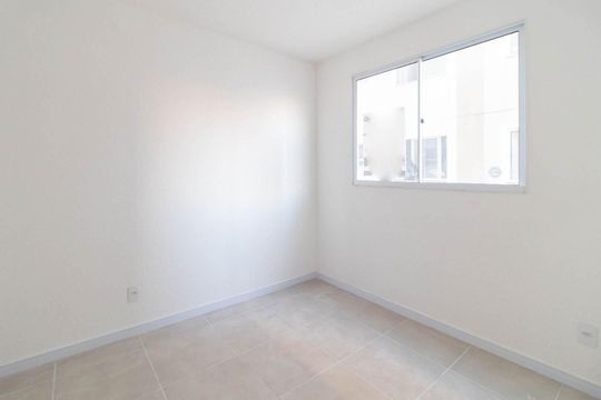 Quarto de apartamento para alugar com 2 quartos, 42m² em Restinga, Porto Alegre