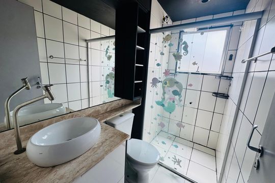 Banheiro de apartamento à venda com 2 quartos, 52m² em Conceicao, Osasco