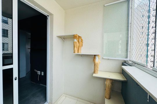Sacada de apartamento à venda com 2 quartos, 52m² em Conceicao, Osasco