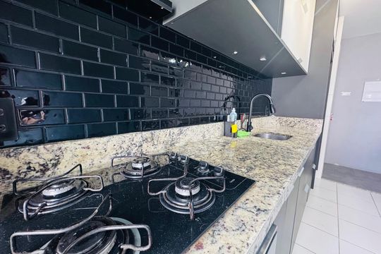 Cozinha de apartamento à venda com 2 quartos, 52m² em Conceicao, Osasco