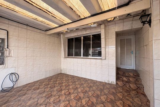 Garagem de casa à venda com 4 quartos, 182m² em Jardim das Maravilhas, Santo André