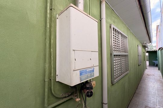 Quintal  de casa à venda com 4 quartos, 182m² em Jardim das Maravilhas, Santo André