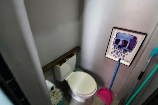 Banheiro de serviço de apartamento para alugar com 1 quarto, 60m² em Centro, Campinas