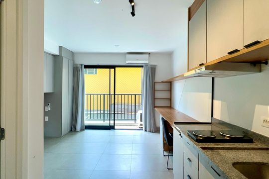 Cozinha de kitnet/studio à venda com 1 quarto, 25m² em Pinheiros, São Paulo