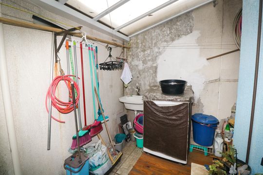 Área de Serviço de casa à venda com 2 quartos, 93m² em Vila Pires, Santo André