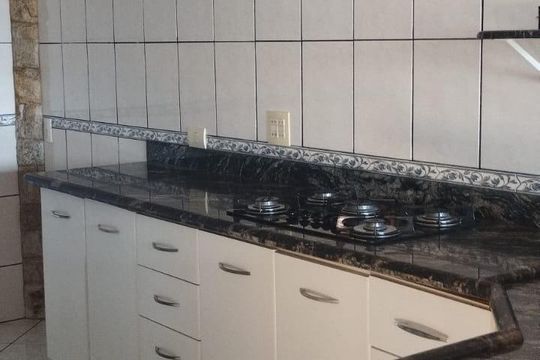 Casa à venda com 2 quartos, 250m² em Jardim Rosolem, Hortolândia