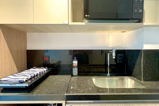 Cozinha de kitnet/studio para alugar com 1 quarto, 27m² em Jardim Paulista, São Paulo