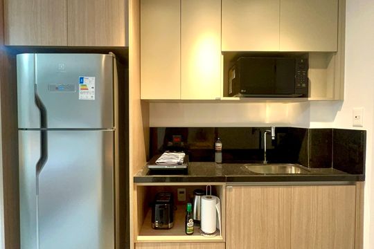 Cozinha de kitnet/studio para alugar com 1 quarto, 27m² em Jardim Paulista, São Paulo
